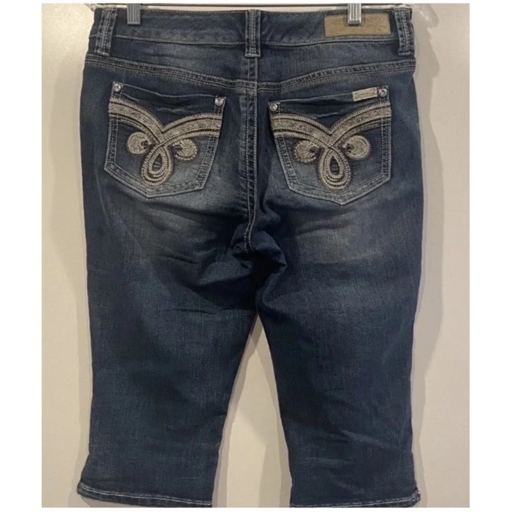 Seven7 Womens Dark Wash Embroidered Back Pocket Denim Capri Jeans Size 8